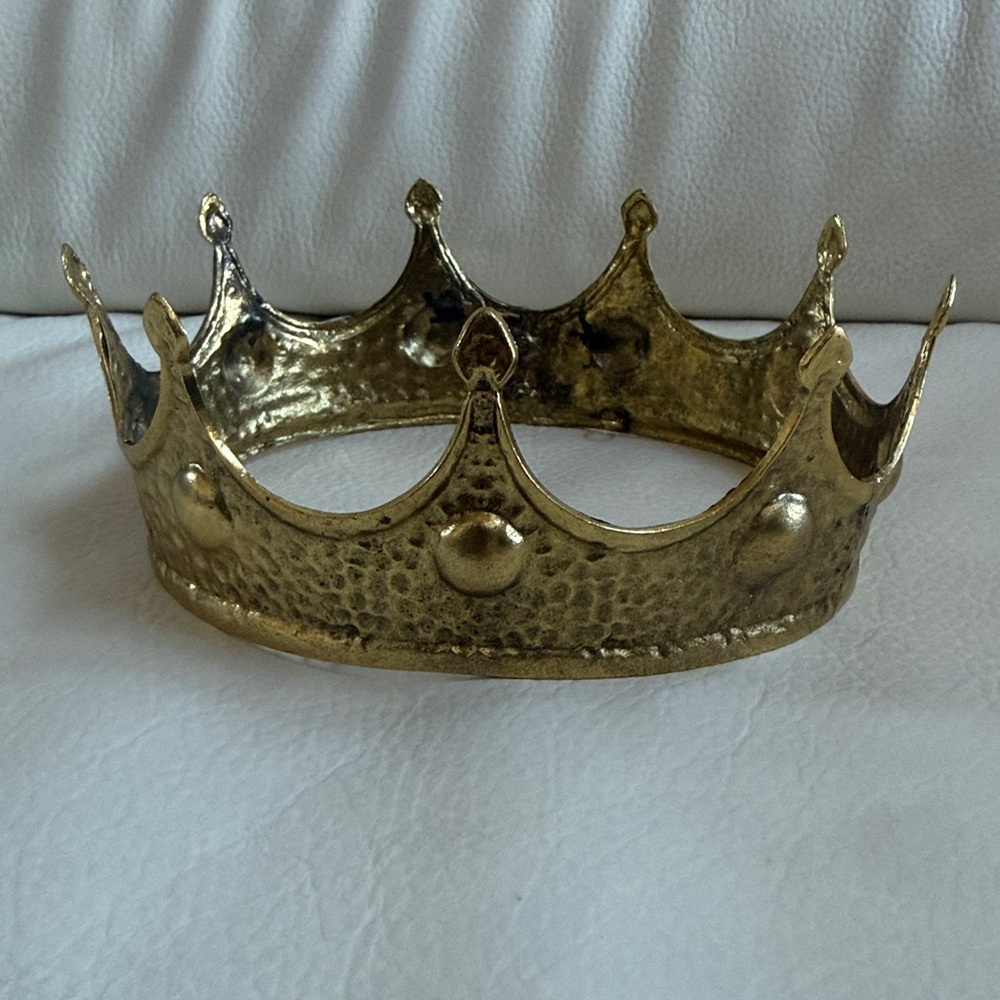 Gold Crown Accessory